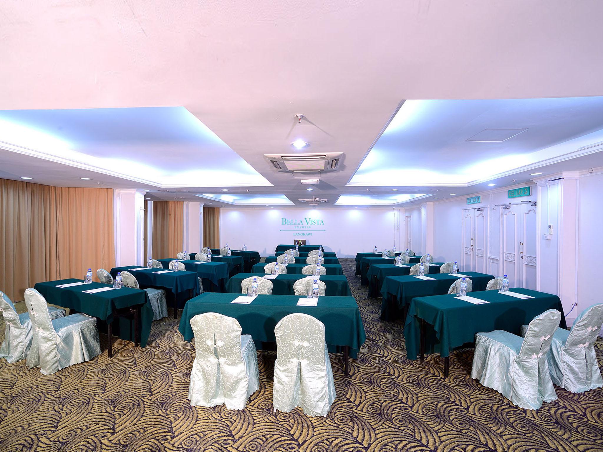 Bella Vista Express Hotel Pantai Cenang  Exteriér fotografie