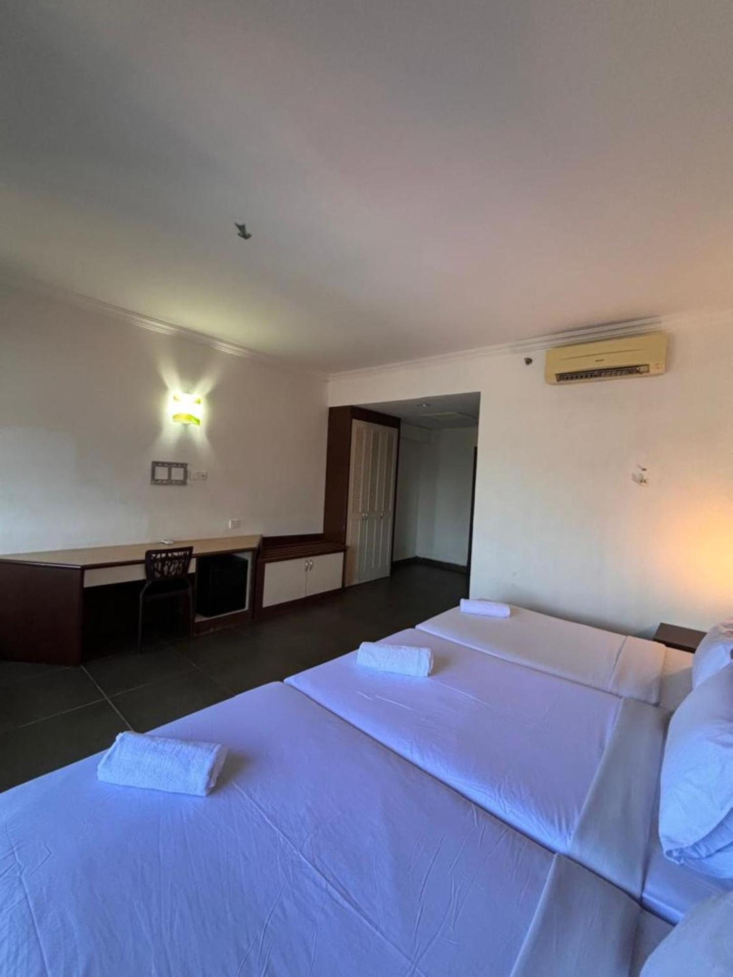 Bella Vista Express Hotel Pantai Cenang  Exteriér fotografie
