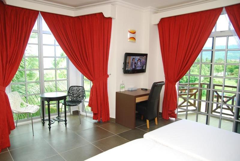 Bella Vista Express Hotel Pantai Cenang  Exteriér fotografie