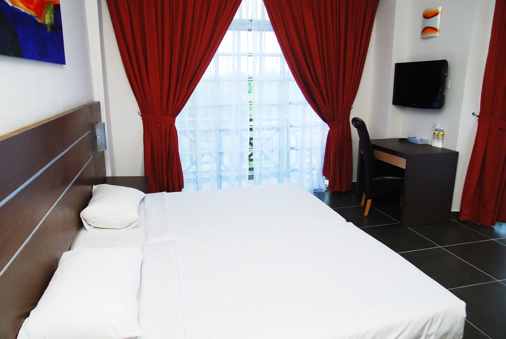 Bella Vista Express Hotel Pantai Cenang  Exteriér fotografie